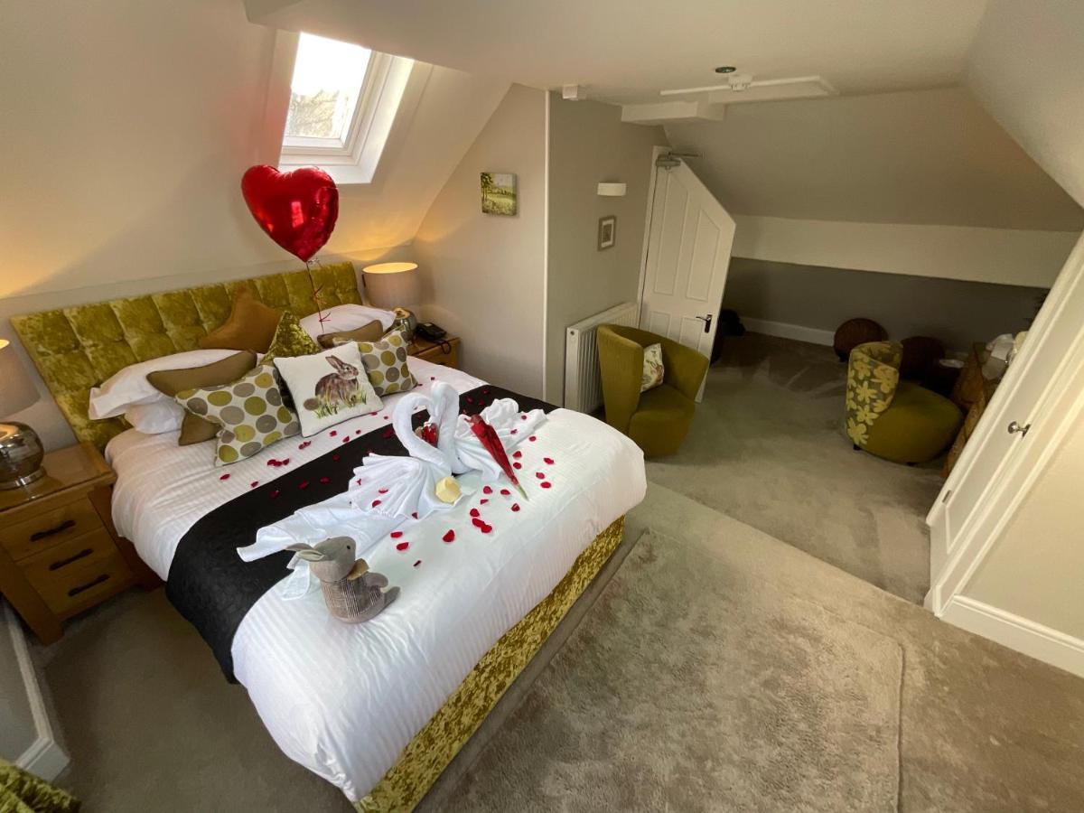 Windermere Boutique Hotel Spa Suites & Hot Tubs Екстер'єр фото