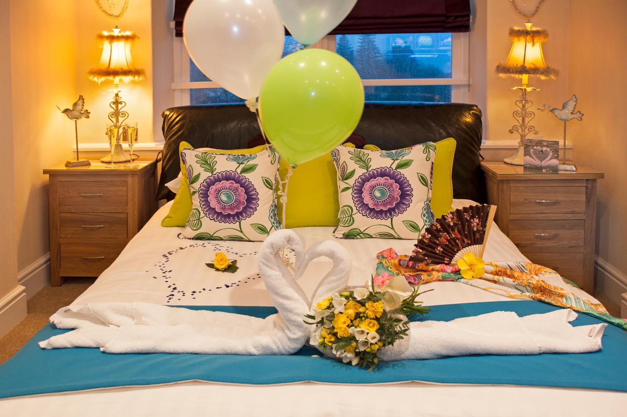Windermere Boutique Hotel Spa Suites & Hot Tubs Номер фото