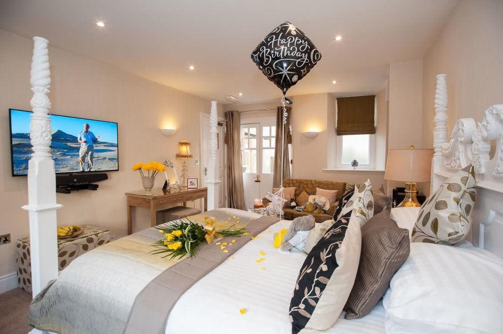 Windermere Boutique Hotel Spa Suites & Hot Tubs Екстер'єр фото